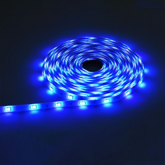 Banda Autocolanta LED Color (WRGB) cu Telecomanda 3m