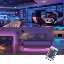 Banda Autocolanta LED cu Lumina Colorata Telecomanda & Baterii 3m