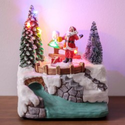 Scena de Craciun cu Mos Craciun Rau cu Apa Lumina & Miscare 12x10x15cm