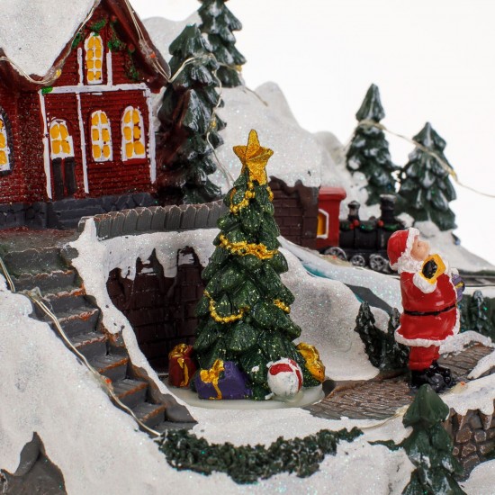 Scena de Craciun cu Tren Casa Brad Lumina Muzica & Miscare 22x16x17cm